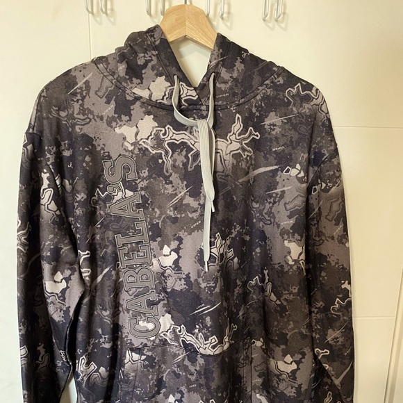 Dark Camo Cabela’s Bunny hug - Picture 1 of 3